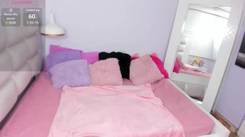 sharlott_888 online show from January 21, 12:39 pm