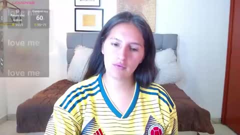ESTEFI  online show from May 19, 7:10 pm
