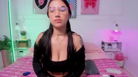 Sharon online show from June 16, 7:26 pm