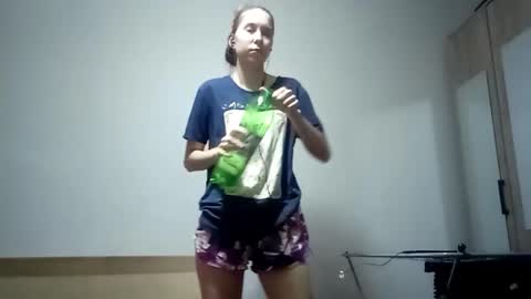 Annette online show from December 23, 8:40 am