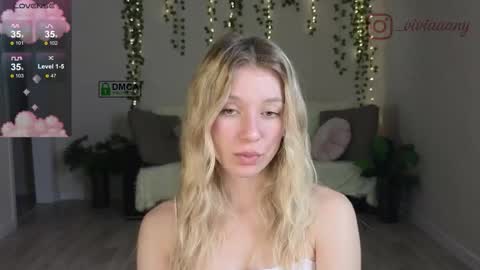 Snapshot of shawty_vi chatting on September 19, 4:33 am shawty_vi online show from September 19, 4:33 am