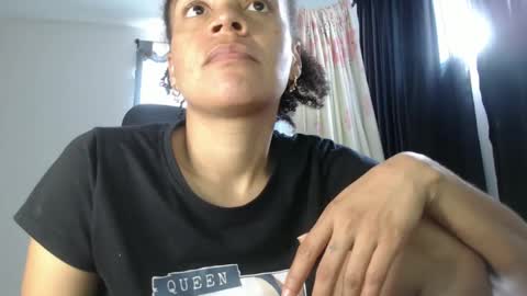 Shayna online show from December 11, 5:58 pm