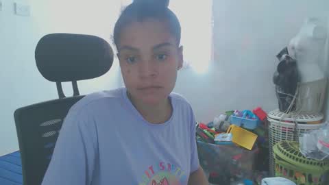 Shayna online show from May 25, 7:24 pm