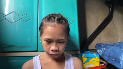 Evelyn online show from May 23, 8:34 am