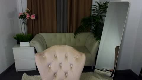 Sheena online show from May 9, 7:49 pm