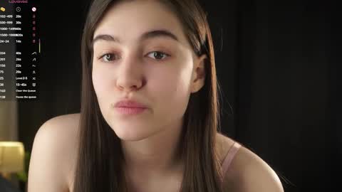 Tessa online show from May 2, 2:48 am