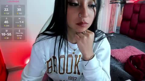 sheilly_brown online show from October 7, 2:05 am
