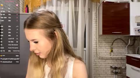 Jenny online show from October 26, 8:15 pm