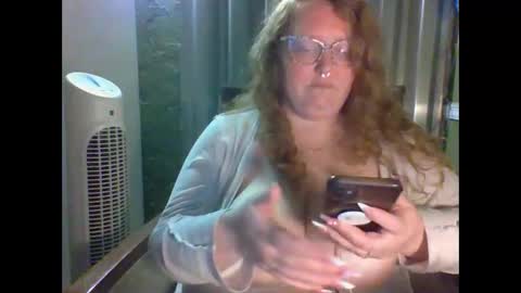 Red online show from April 17, 1:08 am