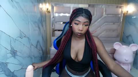 Shelly online show from May 26, 9:03 pm