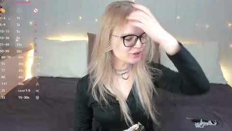 shellyboom online show from March 1, 6:40 pm