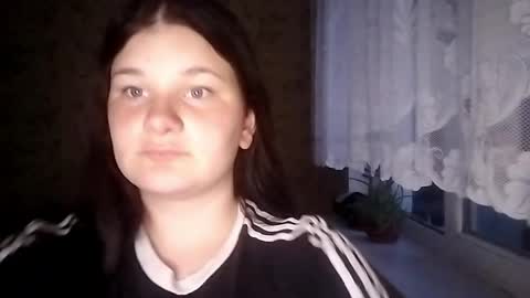 Shelly online show from June 8, 6:19 pm