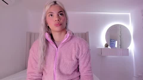 shelynna_azzul online show from December 28, 8:47 pm