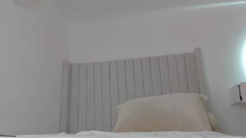 shelynna_azzul online show from January 12, 7:31 pm