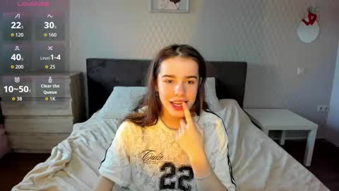 ShelyMoon online show from October 6, 12:22 pm