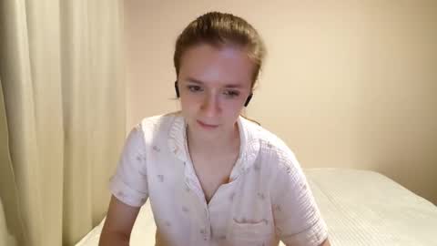 Jolyn online show from September 29, 8:25 pm