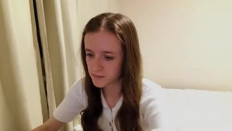 Jolyn online show from September 9, 5:46 pm