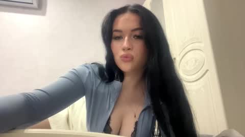 Mia meow meow online show from March 31, 8:09 pm