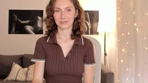 shesleepsnaked online show from May 19, 3:41 pm