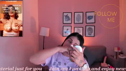 Sheyla online show from March 3, 4:07 am