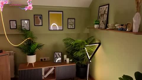 shininglexi online show from May 31, 9:37 am