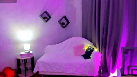 Lisa online show from March 28, 1:49 am