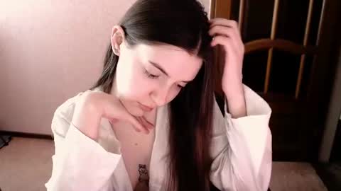 shiraha___rafieru online show from May 20, 12:13 pm