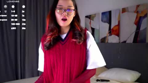 Naomi online show from April 23, 11:28 am
