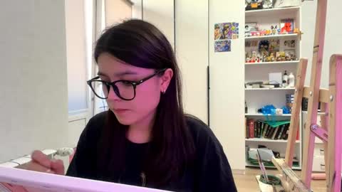 Marie online show from May 6, 2:21 pm