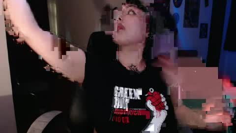Shopie Hank  online show from June 26, 3:52 am