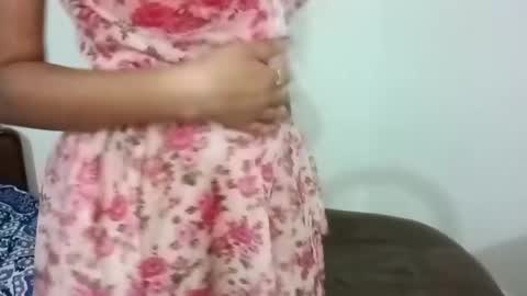 shreya_0 online show from April 3, 1:42 pm