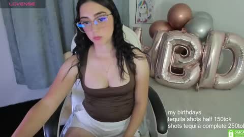 Snapshot of shy_angel4 chatting on January 18, 1:52 am Nahomy online show from January 18, 1:52 am