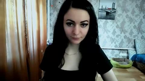 shy_cat_candy online show from May 19, 11:28 am