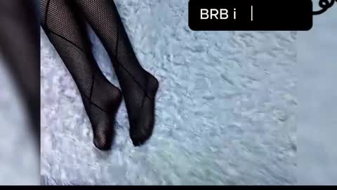 shy_elina01 online show from December 15, 10:53 am