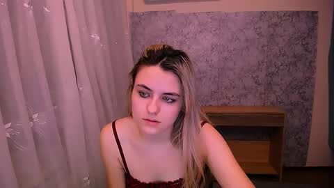 shy_sabrina_ online show from February 25, 4:14 am