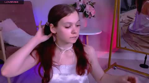 Aisha online show from June 26, 2:18 pm