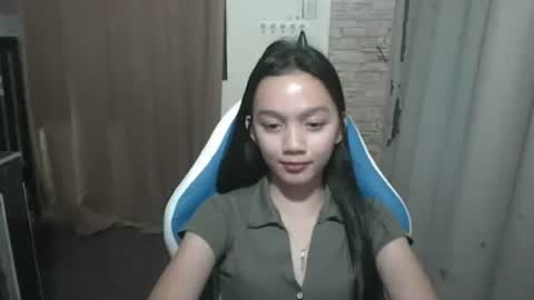 Snapshot of shypinay_kaira chatting on October 26, 3:02 am kaira online show from October 26, 3:02 am