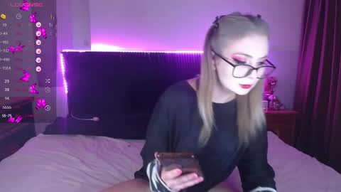 shysweetrish online show from May 28, 1:03 am