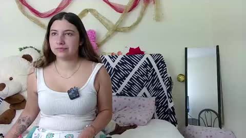 Sia online show from May 12, 2:13 pm
