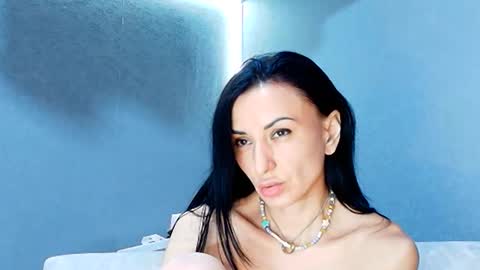 Siaconna online show from May 14, 7:58 am