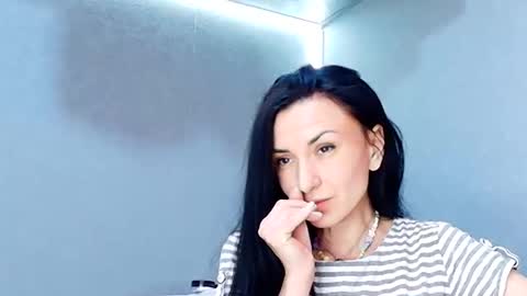 Siaconna online show from May 10, 10:17 am