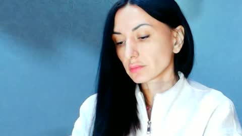 Siaconna online show from May 16, 7:33 am