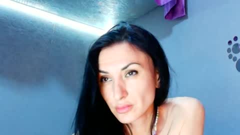 Siaconna online show from May 4, 7:45 am