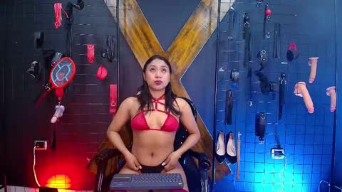 siara_bdsm online show from October 8, 12:20 pm