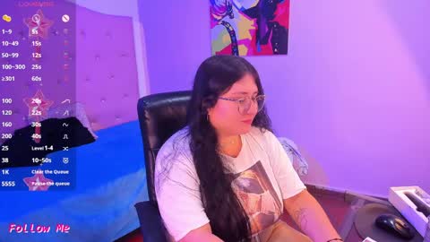 SIENNA  online show from March 30, 1:22 pm