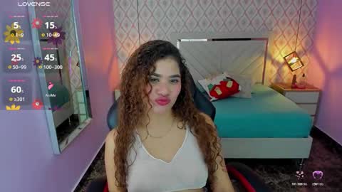 S I E N N A  online show from December 1, 12:52 pm