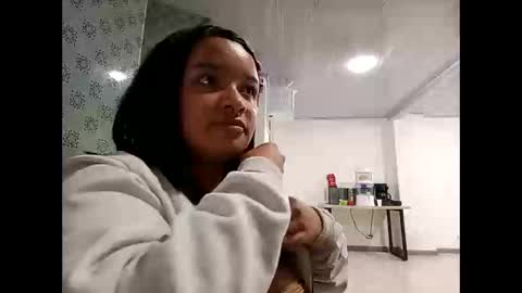 sienna_lux01 online show from May 16, 4:59 am