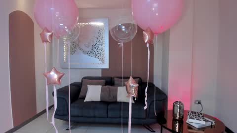 SIENNA PARKER online show from December 3, 1:10 pm