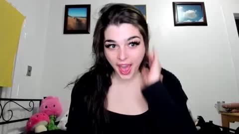 Snapshot of sierrasquirter chatting on February 18, 5:09 am Sierra online show from February 18, 5:09 am