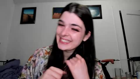Snapshot of sierrasquirter chatting on January 8, 4:44 am Sierra online show from January 8, 4:44 am